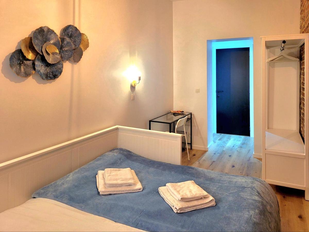 Brand New Camelia Room With Private Bathroom Bruxelas Exterior foto